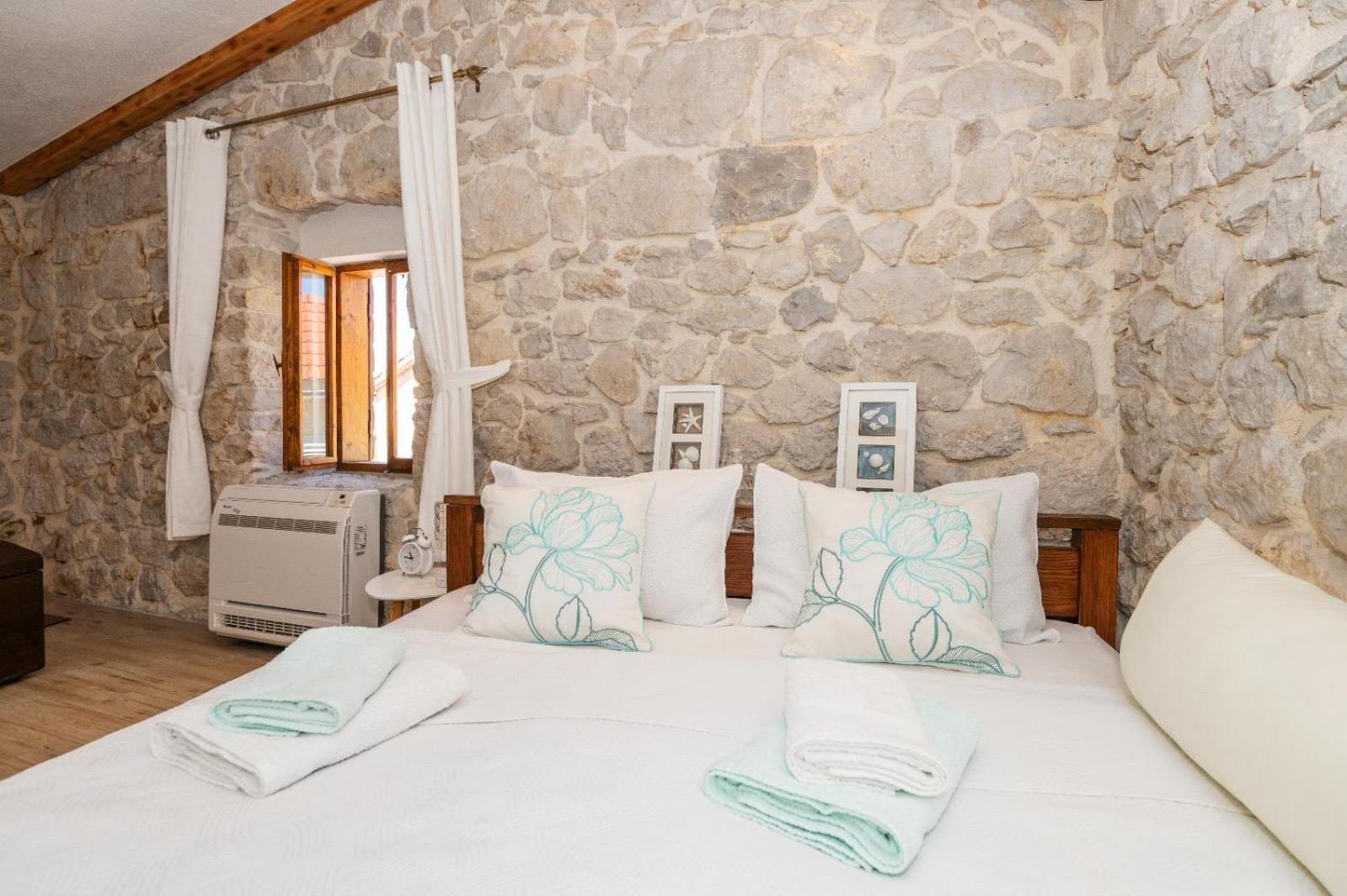 Lidija * Makarska